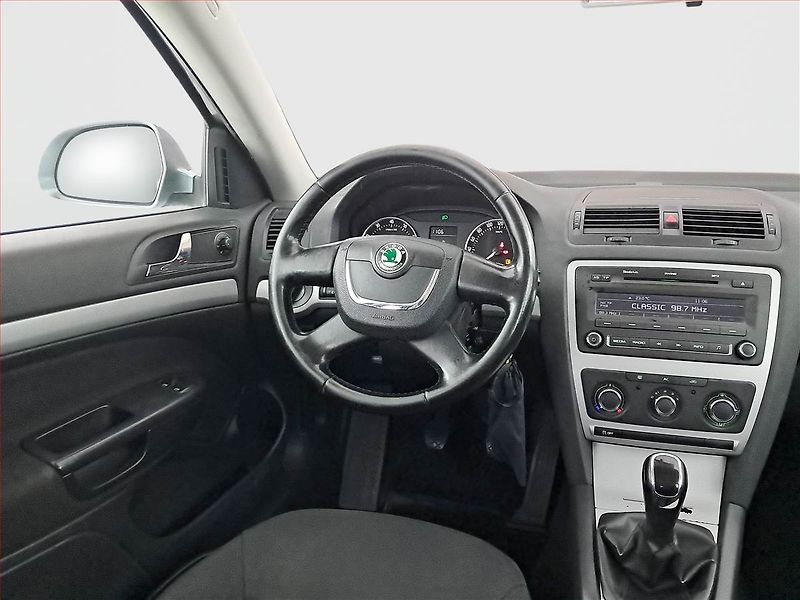 Škoda Octavia (2012) 1.2 TSI, dobrý stav, Tempomat - fotka 7 z 18