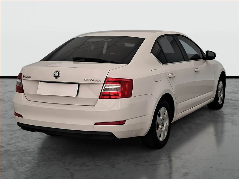 Škoda Octavia (2015) 1.6 TDI, Bi-Xenony, Tempomat - fotka 5 z 16