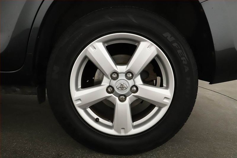 Toyota RAV4 (2008) 2.2 D-4D, 4X4, Tempomat - fotka 11 z 13