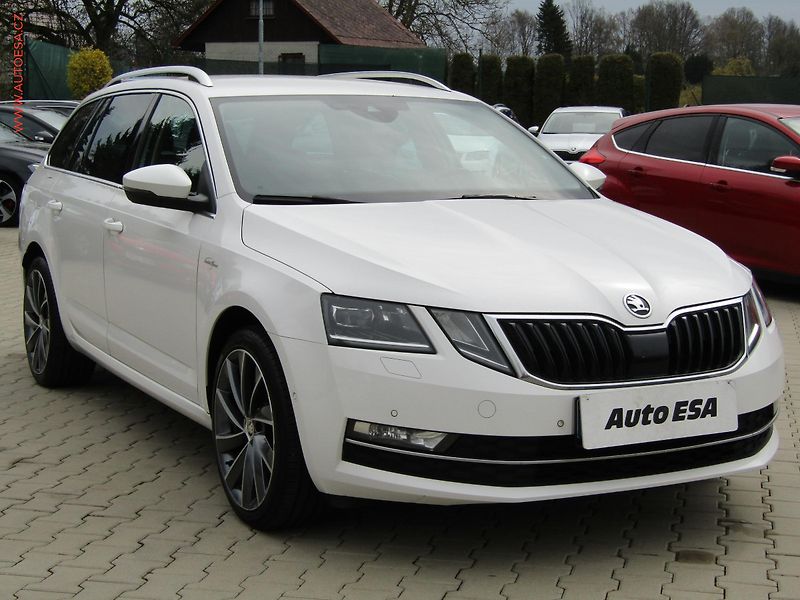 Škoda Octavia (2018) 2.0 TDi 4x4, ČR, DSG, navi - fotografie inzerátu