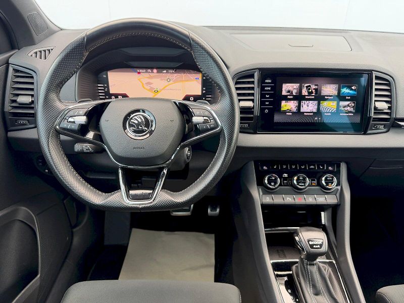 Škoda Karoq (2024) 2.0TSI 140kW DSG 4x4 SportLine - fotka 8 z 35