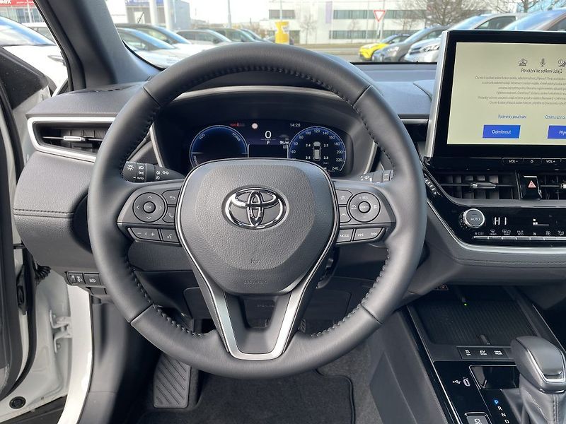 Toyota Corolla Cross 1.8 Hybrid Style ODBĚR 2/2027 - fotka 16 z 28
