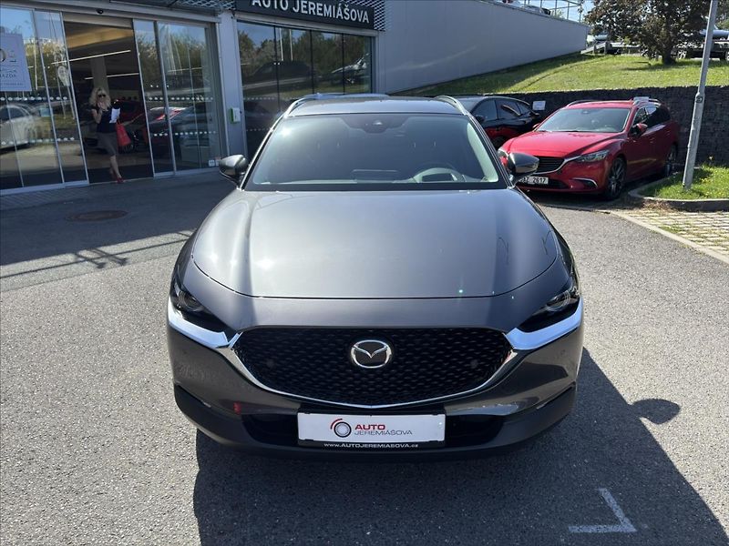 Mazda CX-30 2,0 i 137 4x4 AT GT Plus TAŽNÉ - fotka 8 z 50