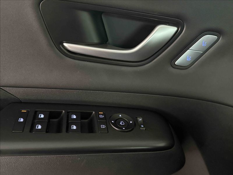 Hyundai Kona 0,0 EV STYLE PREMIUM 160KW - fotka 11 z 19