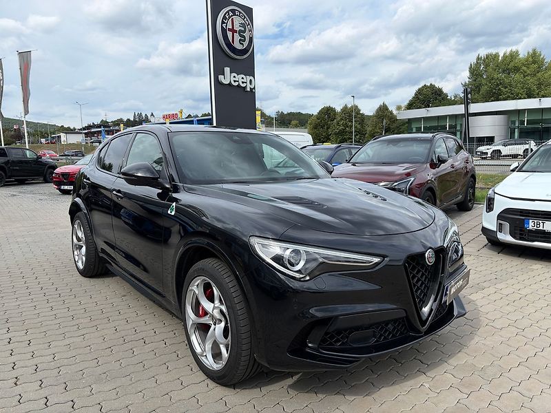 Alfa Romeo Stelvio 2.9 V6 BITURBO 510K AT8 QUADRI - fotka 2 z 10