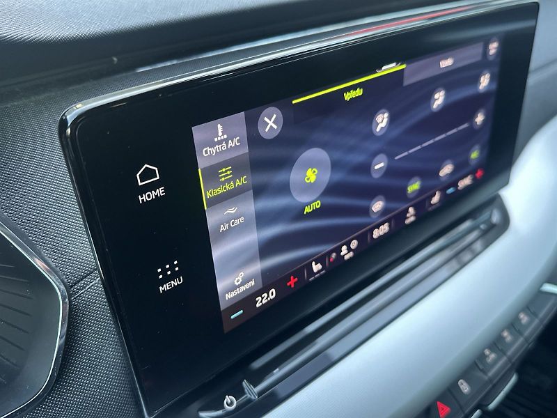 Škoda Octavia (2022) Combi 2.0 TDI 4x4 DSG Style + - fotka 14 z 29