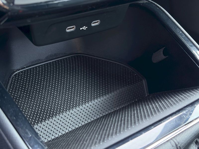 Škoda Fabia (2025) 1.0 TSI / 70 kW / SELECTION - fotka 22 z 32