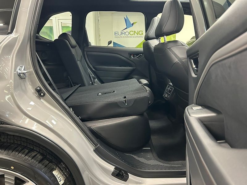 Subaru Forester (2025) 2.0 Touring 2025 4x4 nové | Zá - fotka 31 z 68