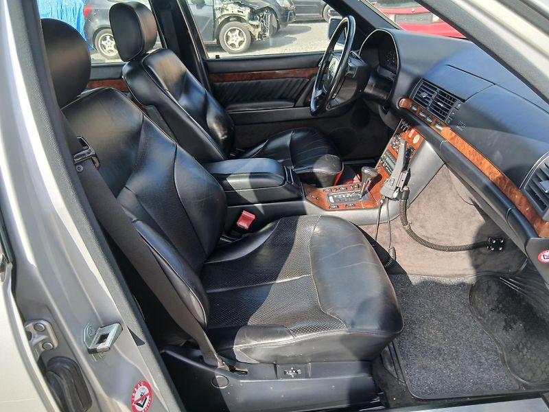 Mercedes-Benz Třídy S - fotka 23 z 30