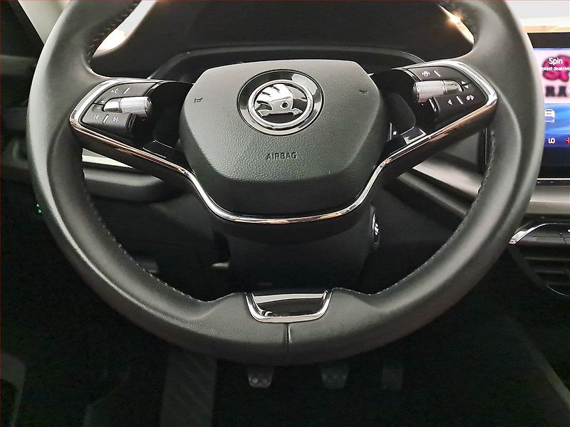 Škoda Octavia (2023) Ambition Plus 1.5 TSI - fotka 15 z 16