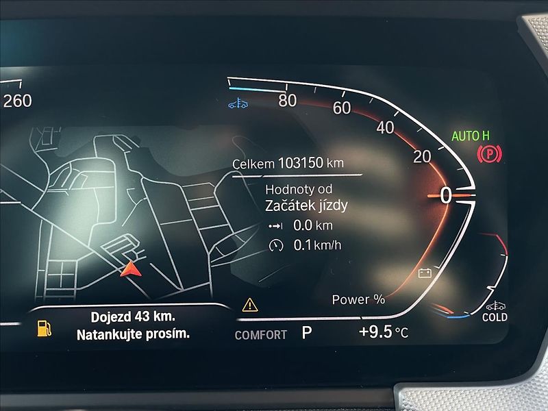 BMW Řada 1 2,0 120d xDrive Advantage A8 - fotka 10 z 22