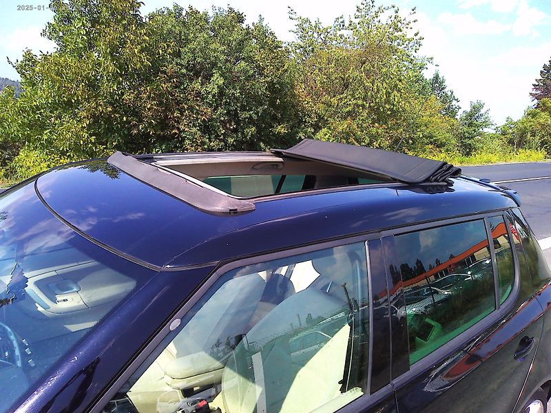 Škoda Fabia (2008) 1.9 TDi, 77 kW, kabriolet - fotka 26 z 34