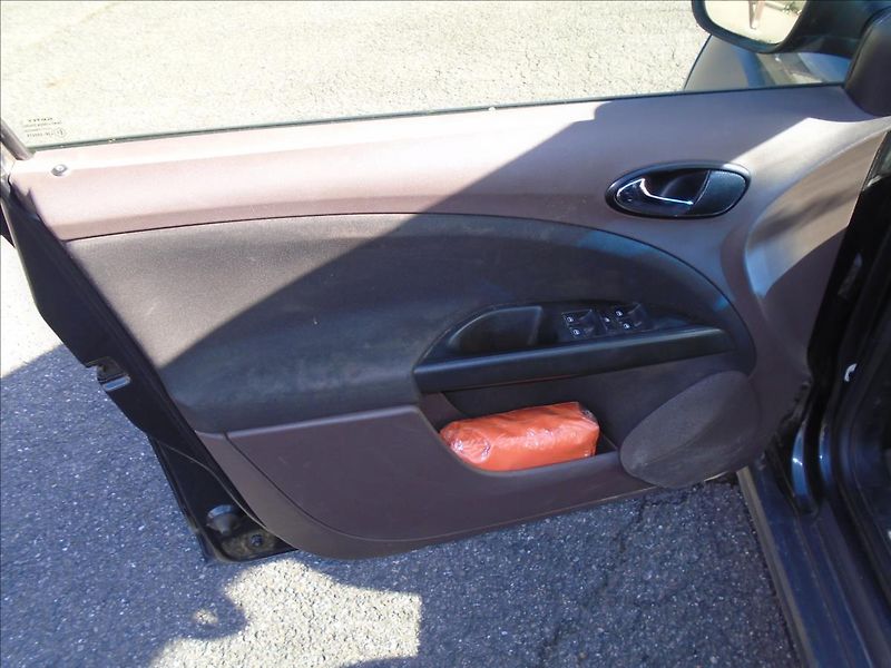 Seat Altea 2,0   4X4 - fotka 9 z 21