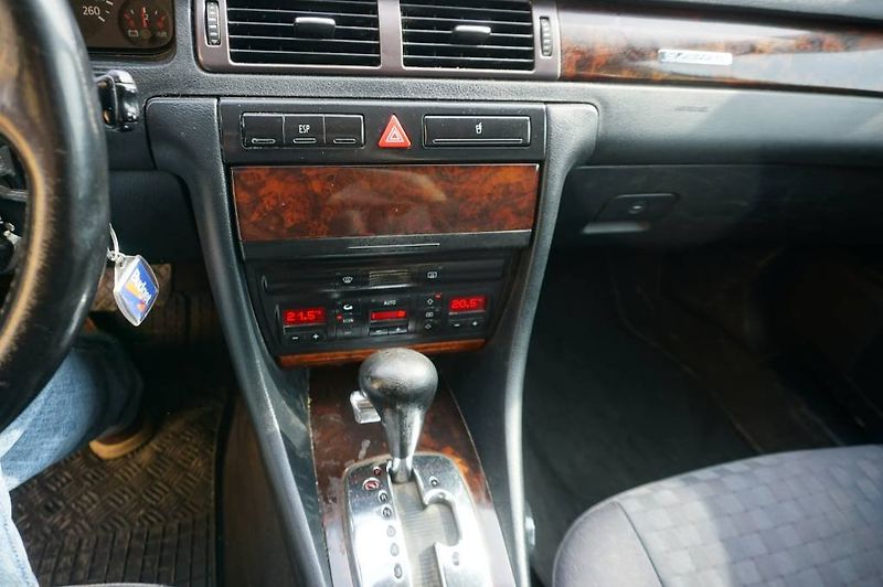 Audi A6 (2000) AVANT - fotka 15 z 23