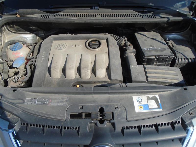 Volkswagen Touran 1,9   1,9,TDI-77KW-BEZ DPF - fotka 18 z 19