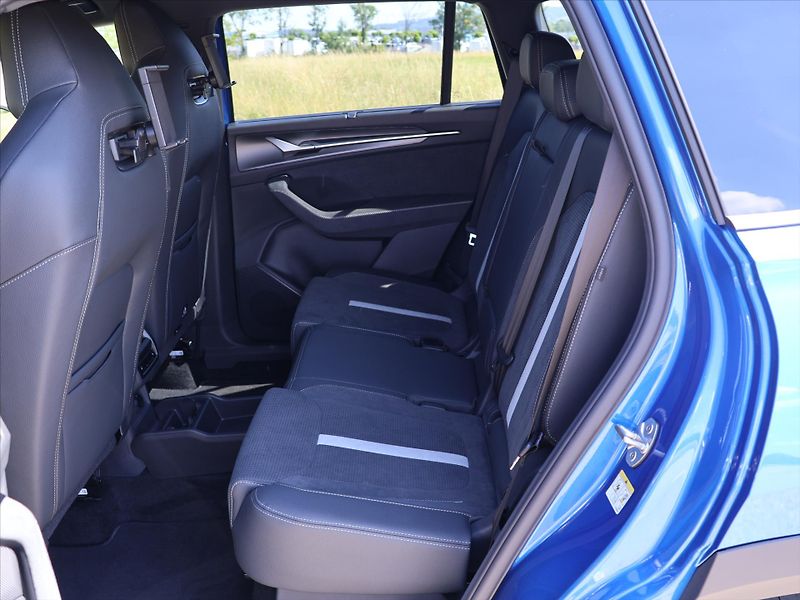 Škoda Kodiaq 2,0 TDI DSG 4x4 Sportline DPH - fotka 12 z 34