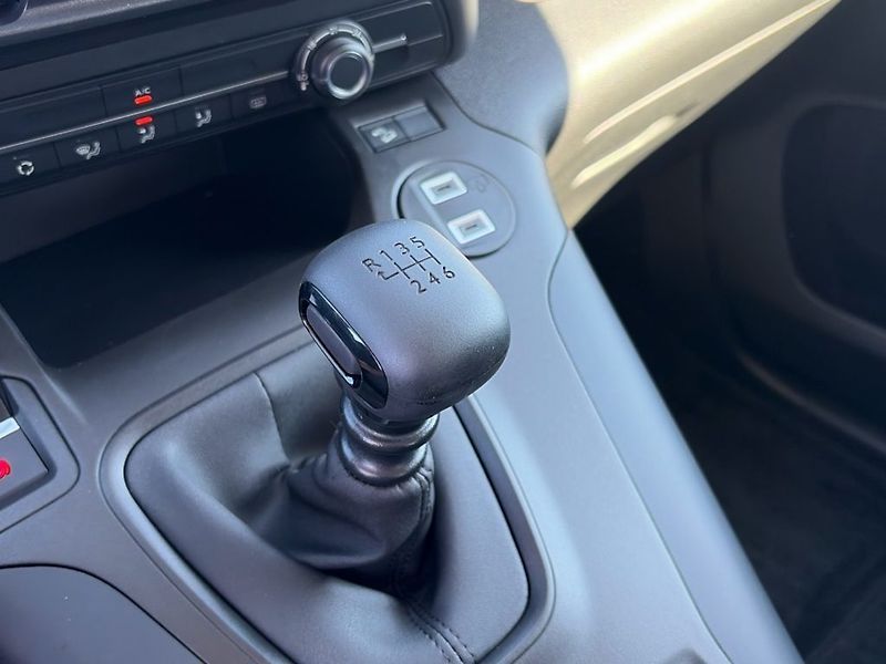 Fiat Qubo L (2026) ICON 1,2 Turbo 110k MT6 - fotka 16 z 23