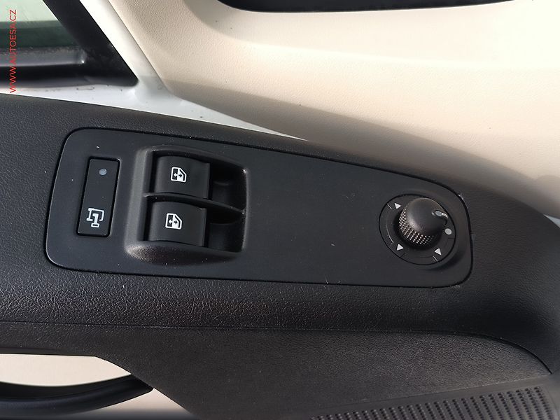 Citroën Jumper (2018) 2.0HDi L2H2, AC - fotka 17 z 19