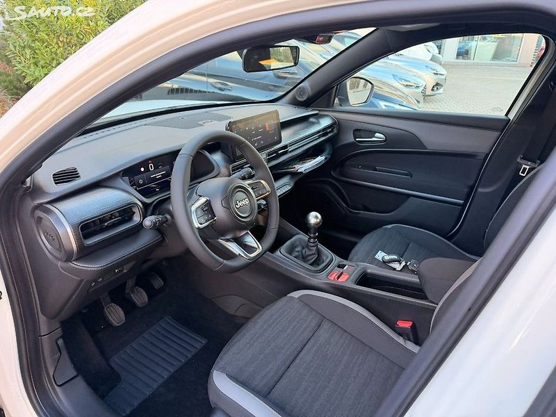 Jeep Avenger (2026) Longitude 1.2 Turbo 100k MT6 - fotka 7 z 10