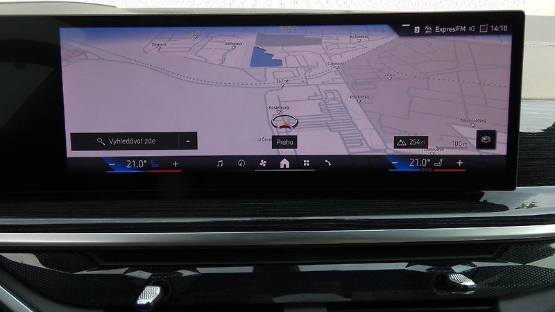 BMW X5 50e xDrive PHEV - fotka 14 z 27