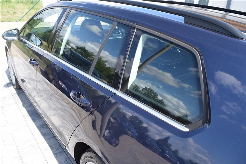Volkswagen Golf 2,0 TDI 110KW KAMERA XENONY - fotka 11 z 48