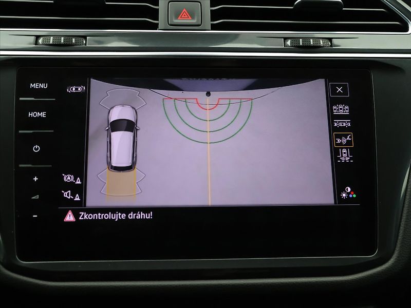 Volkswagen Tiguan Allspace 2,0 TSI 140kW 4motion DPH TZ - fotka 27 z 36