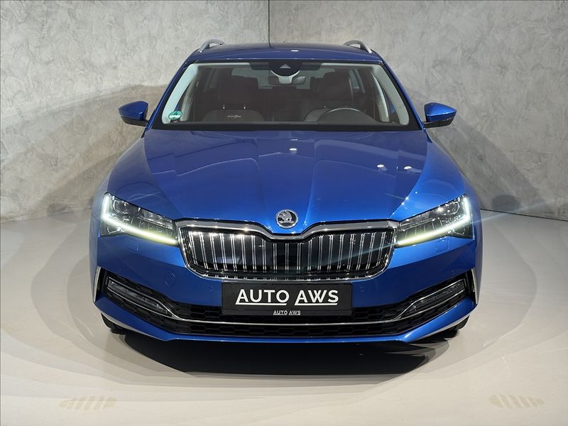 Škoda Superb 1,4 TSi  DSG iV L&K LED Assist - fotka 3 z 50