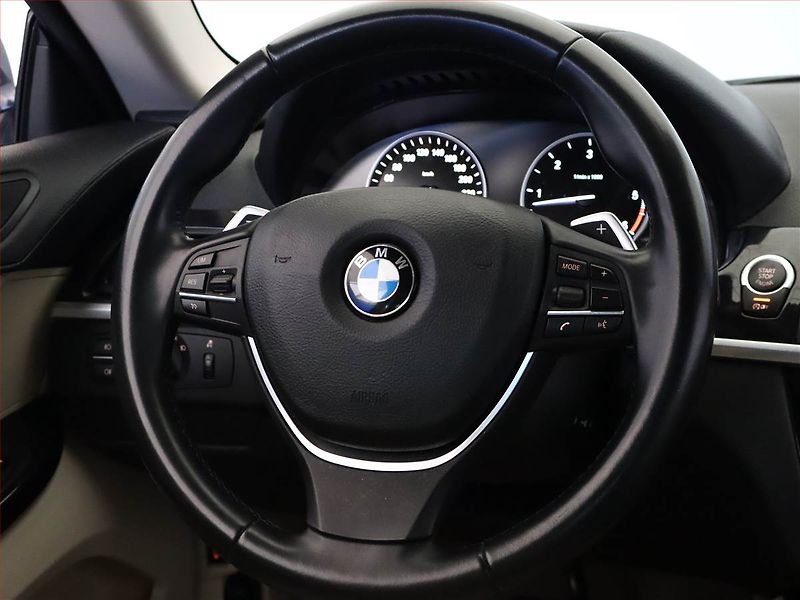 BMW Řada 6 (2013) 640d - fotka 13 z 17