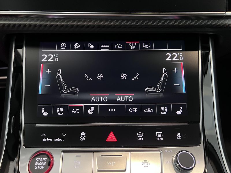 Audi SQ7 Ceramic Exclusive B&O FullSpec - fotka 26 z 33