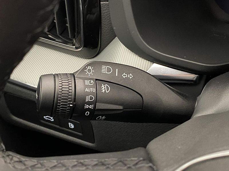 Volvo XC60 T6 AWD PLUG-IN ULTIMATE DARK  - fotka 22 z 52