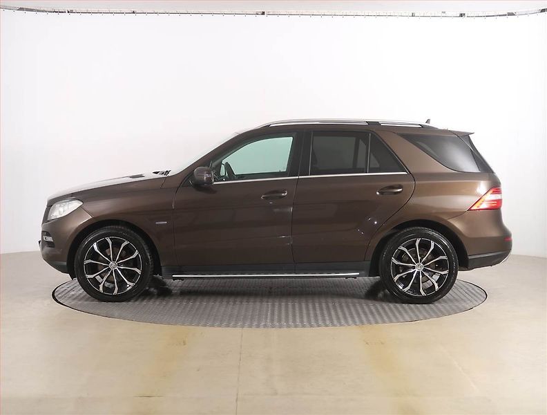 Mercedes-Benz Třídy M (2011) ML 250 BlueTEC, 4X4, Automat - fotka 3 z 20