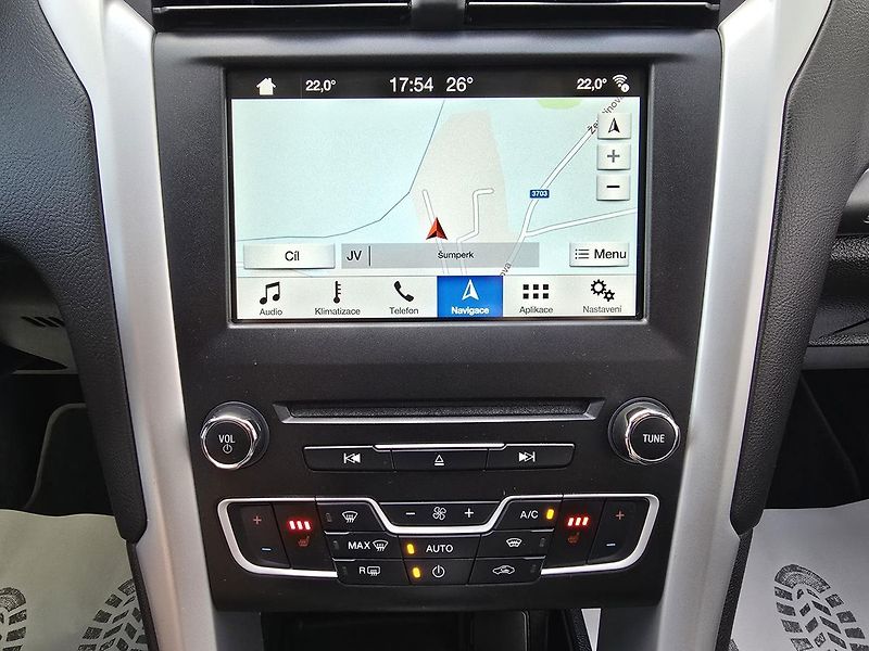 Ford Mondeo TDCi BUSINESS LED NAVI DPH - fotka 17 z 28
