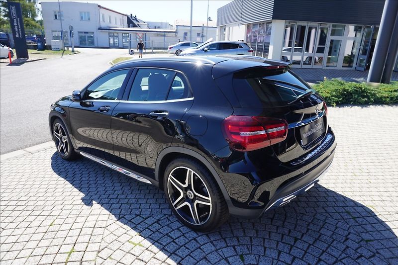 Mercedes-Benz GLA 2,1 220d 4M 1.maj ČR - fotka 4 z 17