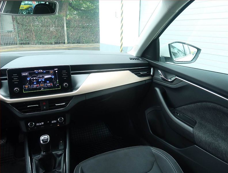 Škoda Scala (2020) Style 1.0 TSI, Tempomat - fotka 8 z 20