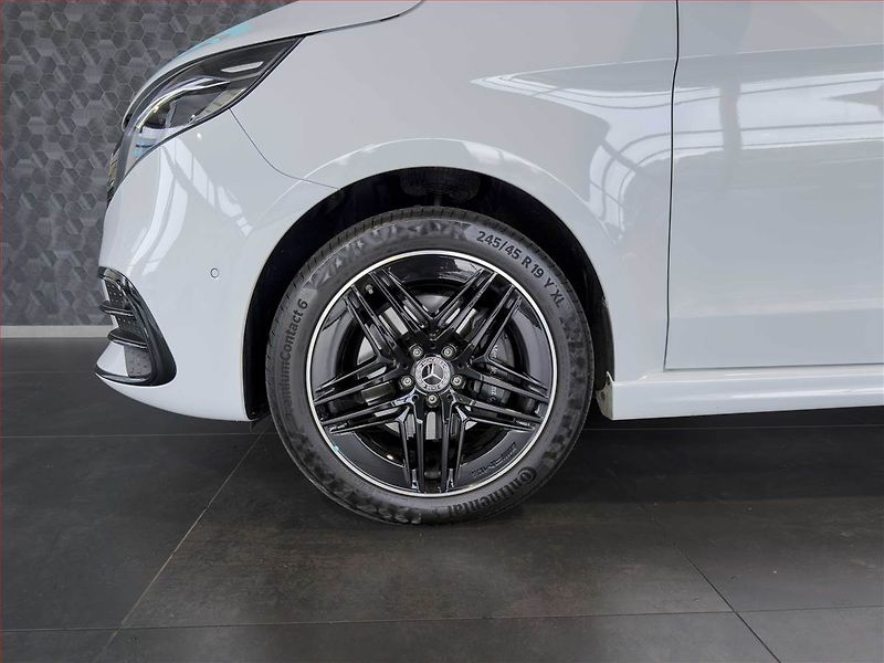 Mercedes-Benz Třídy V (2025) 300 d 4MATIC - fotka 11 z 19