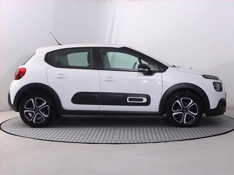 Citroën C3 (2021) 1.2 PureTech, Serv.kniha - fotka 6 z 18