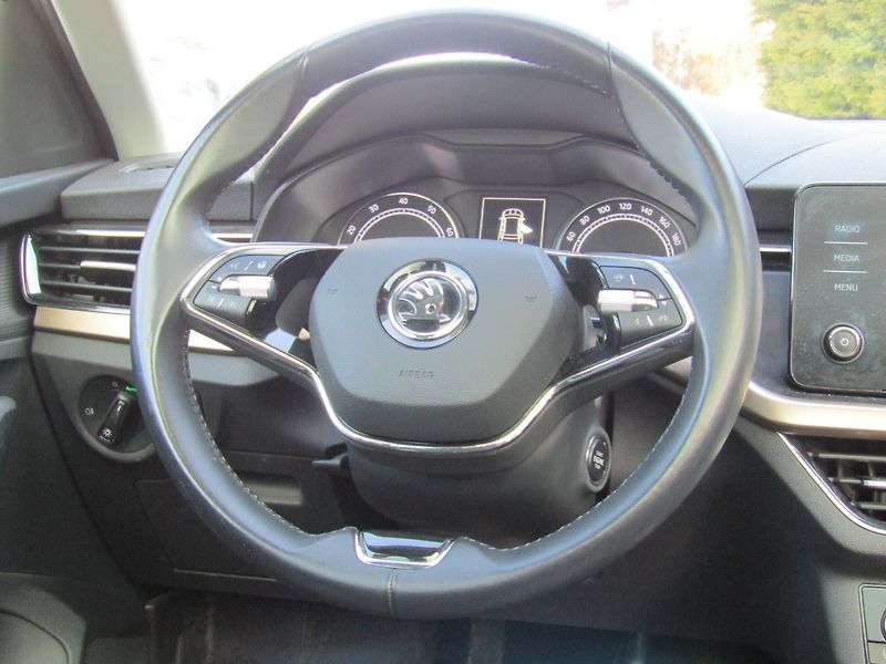 Škoda Kamiq (2021) 1.0 TSI 66kW - fotka 16 z 35
