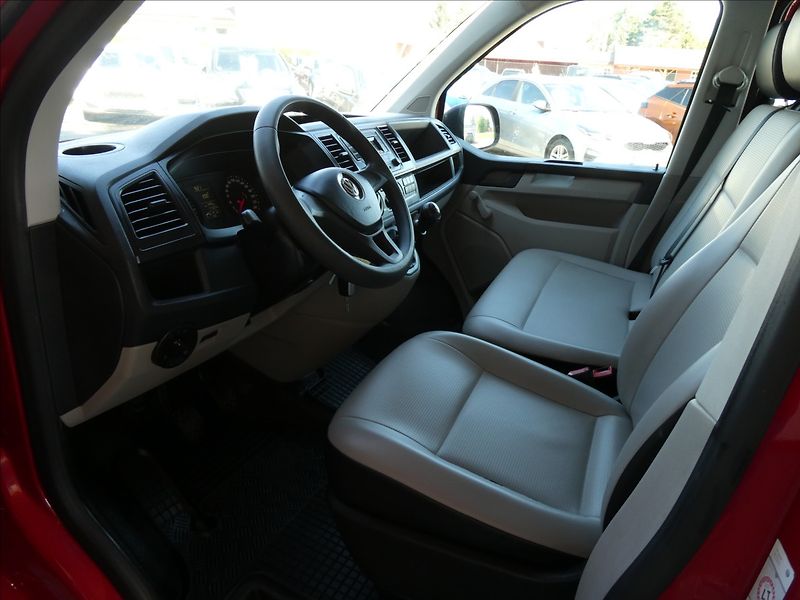 Volkswagen Transporter 2,0 TDi 75kW 9.míst, serviska - fotka 15 z 43