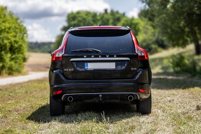 Volvo XC60 Rdesign, nový motor v záruce - fotka 6 z 33