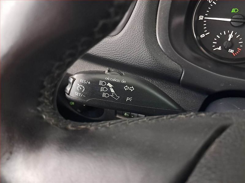 Škoda Fabia (2012) 1.2 TSI, Automat, Tempomat - fotka 17 z 18