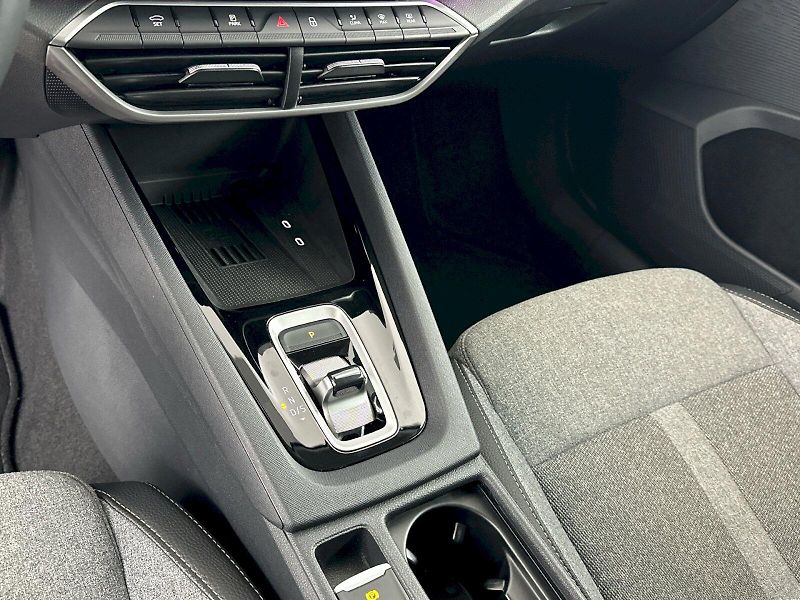 Škoda Octavia (2025) DSG 2.0TDI 110kW Top Selection - fotka 21 z 31