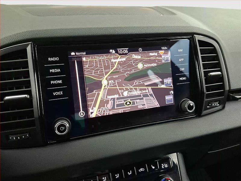 Škoda Karoq (2024) Sportline 2.0 TSI - fotka 13 z 19