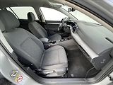 Volkswagen Golf 1,5 eTSI DSG Life ACC  Variant - náhled 17