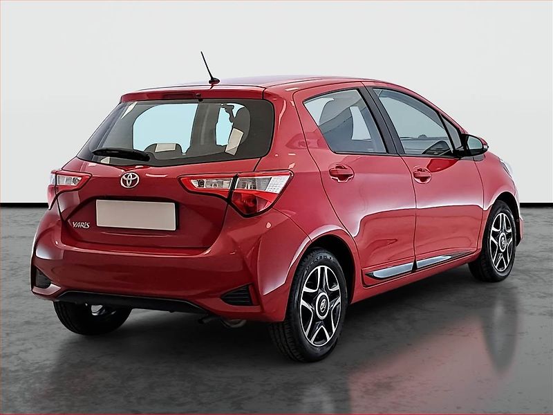 Toyota Yaris (2019) 1.0 VVT-i, Serv.kniha - fotka 5 z 20