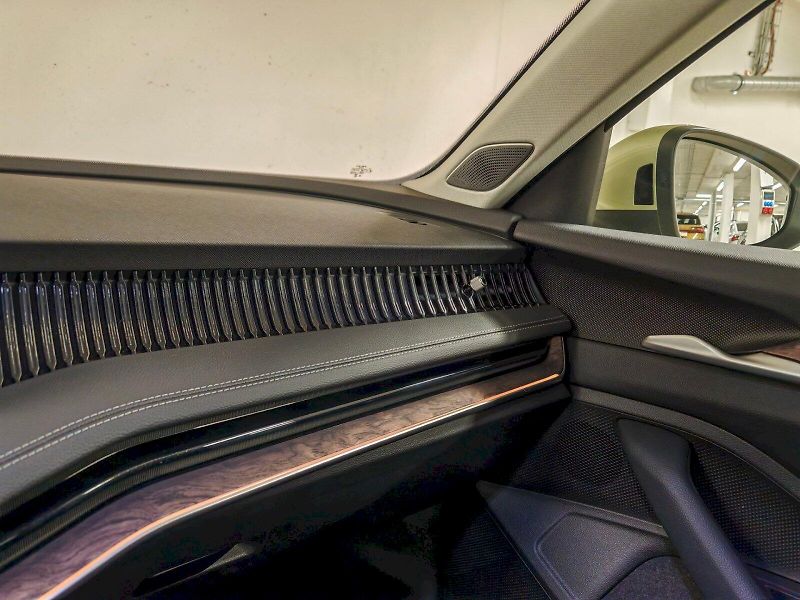 Škoda Superb (2024) 2.0 TDI 142 kW DSG 4x4 L&K - fotka 6 z 32