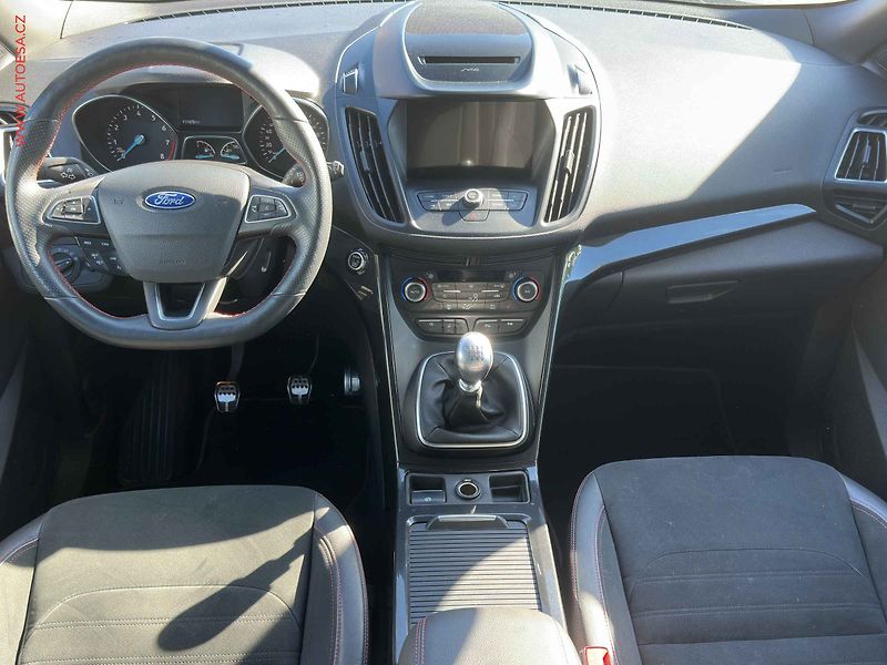 Ford Kuga (2019) 1.5EB, AC, park.čidla - fotka 8 z 22