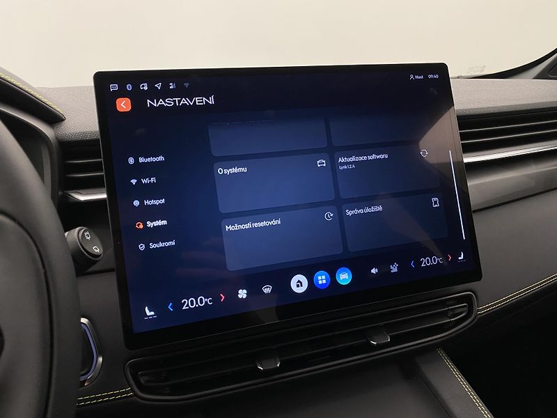 Lynk & Co 01 CORE PHEV AUT CZ 1.maj - fotka 67 z 72