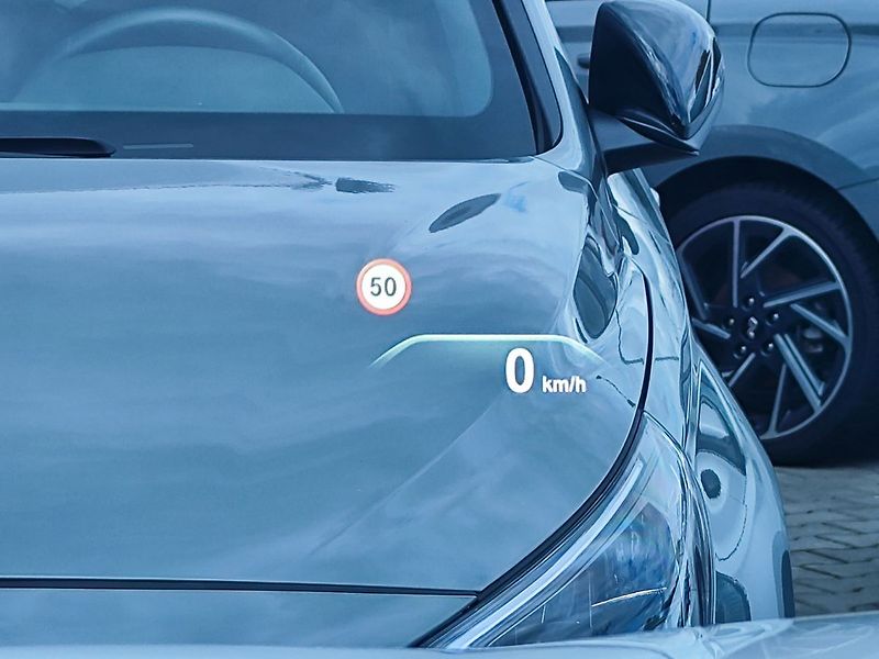 BMW Řada 5 520d/140kW Sportline - fotka 15 z 34