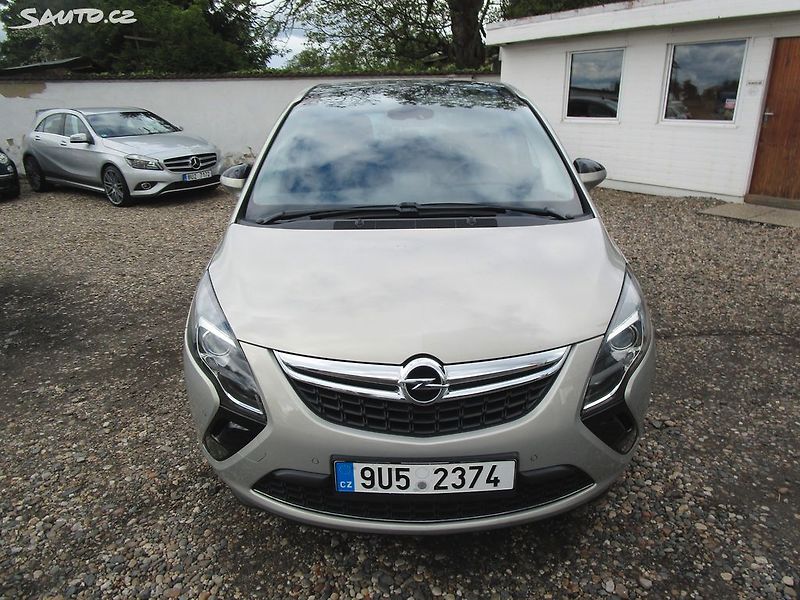 Opel Zafira 1,6D-100KW-NOVÁ STK - fotka 2 z 24