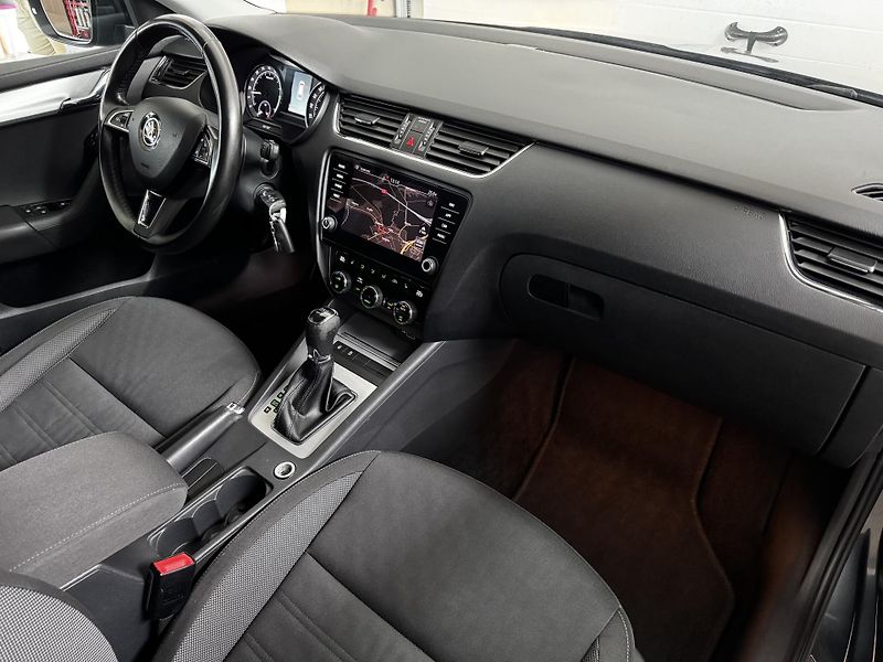Škoda Octavia (2018) AMB 1.6 TDI - DSG - fotka 20 z 23